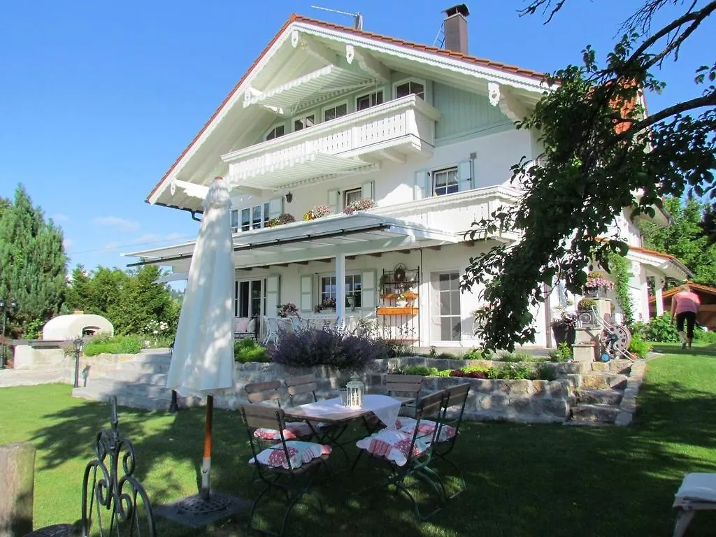 5 Sterne Ferienwohnung Am See Böbing 아파트