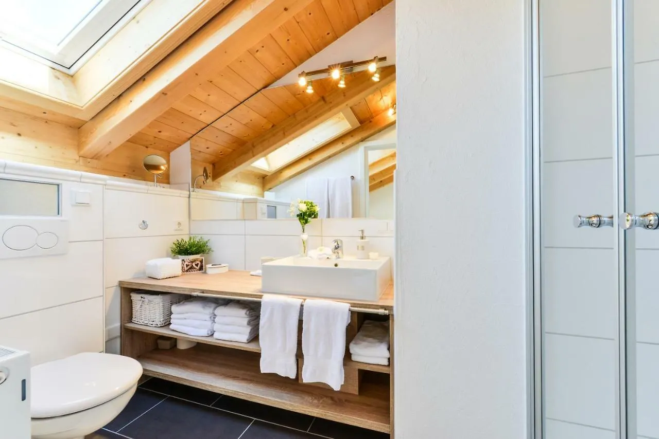 5 Sterne Ferienwohnung Am See Bobing